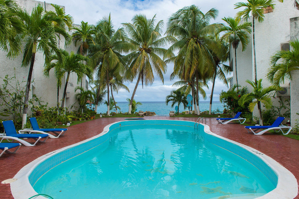 Tropical Court Inn New Kingston Exterior foto