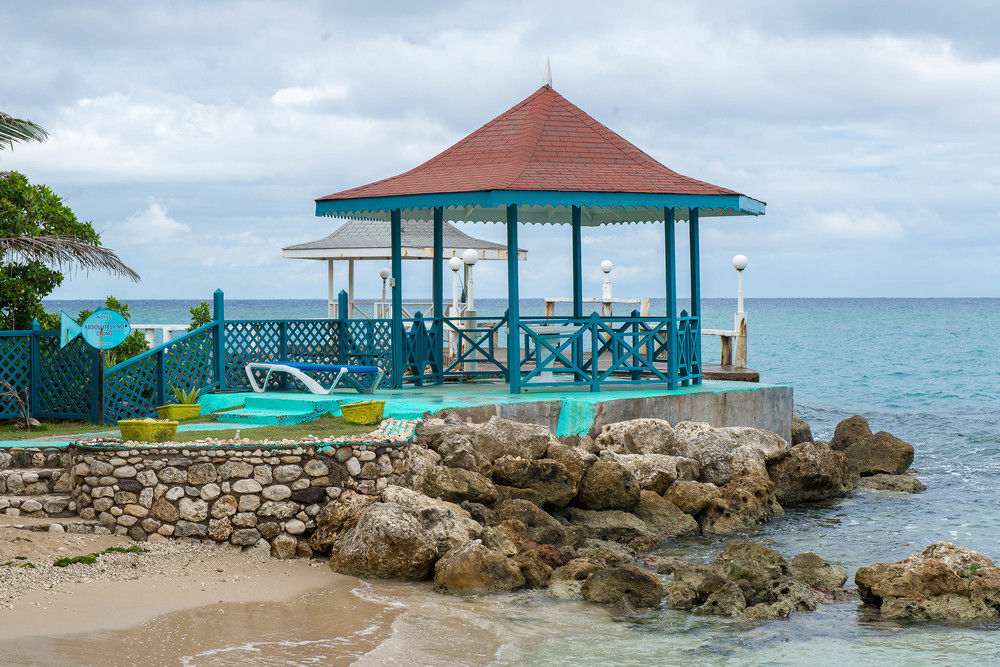 Tropical Court Inn New Kingston Exterior foto